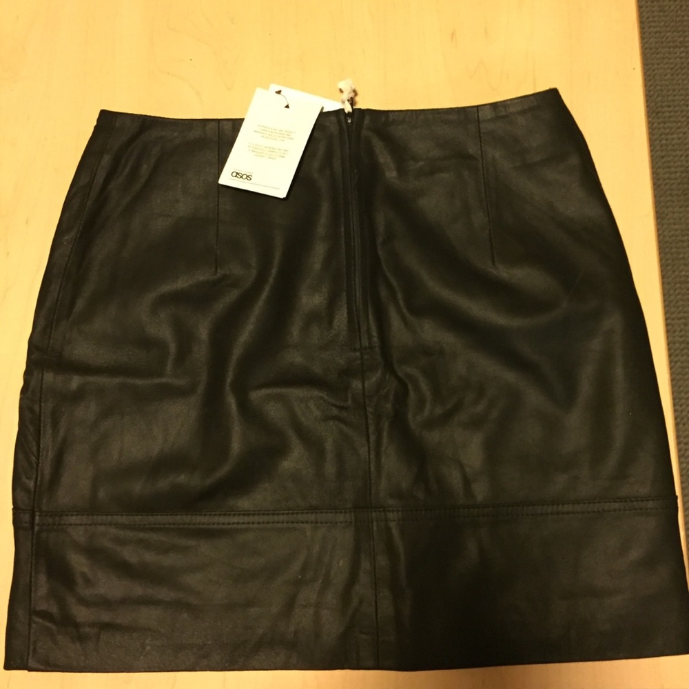 🚫SOLD🚫 NWT genuine leather black mini skirt - Picture 5 of 5